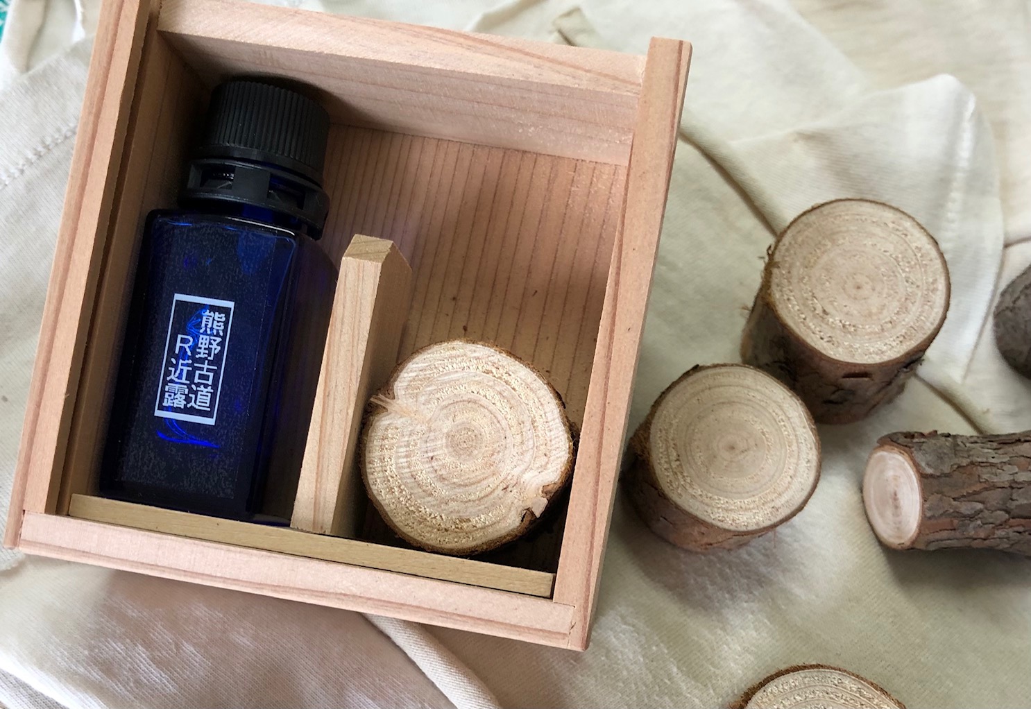 『古道歩きの里ちかつゆ』で『エムアファブリー』の「熊野の香り」の取り扱いがスタート！