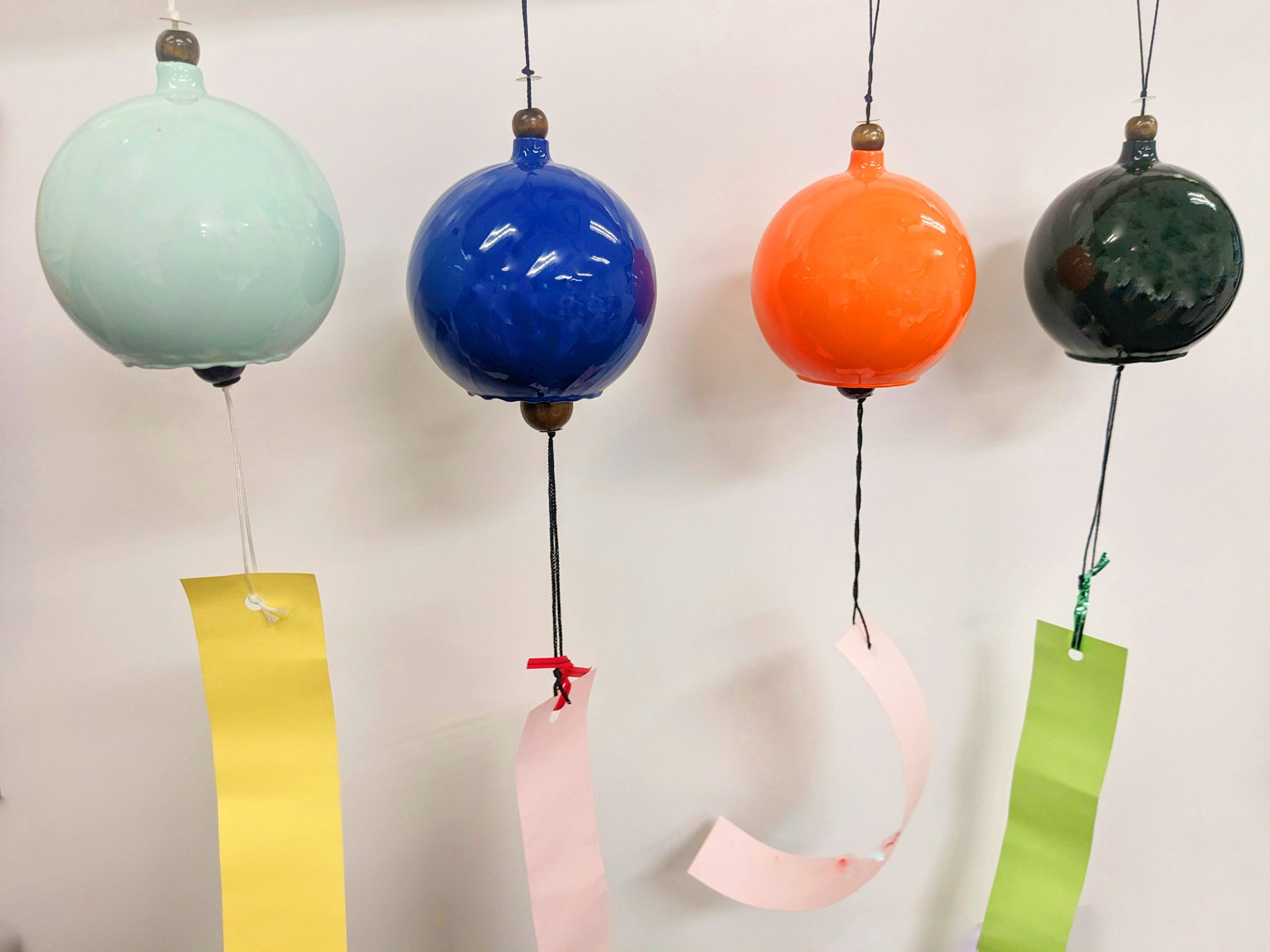 「JR西日本ホテルズ 夏のSDGs Month」の取り組み 暑い季節に「涼」を感じるおもてなし、かいなん夢風鈴の設置、打ち水を実施